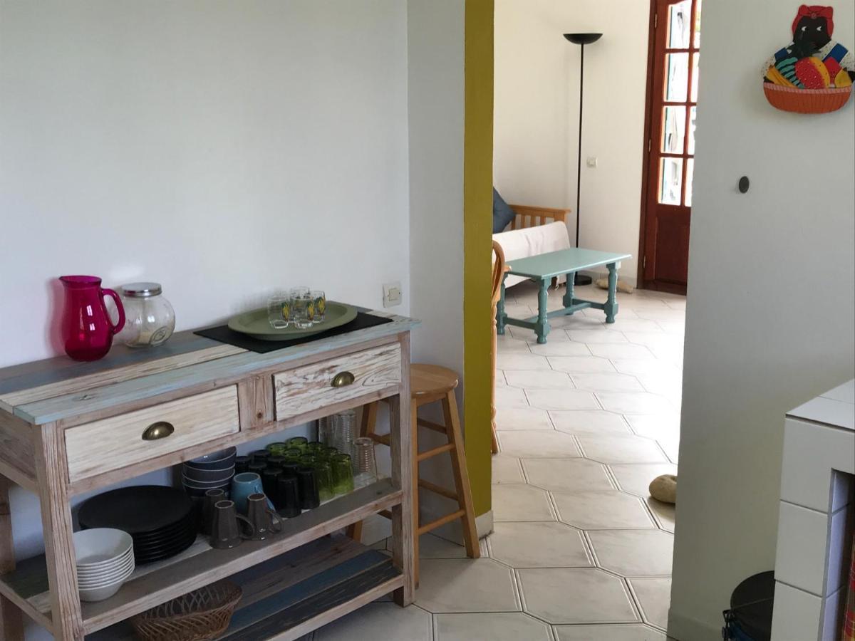 Case A Lili, Joli Haut De Villa Face A La Mer Dans Le Bourg. Тер-де-О Экстерьер фото