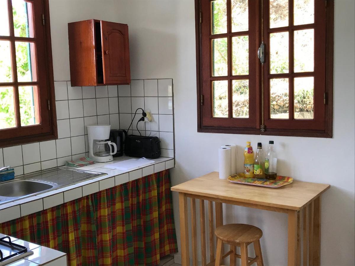 Case A Lili, Joli Haut De Villa Face A La Mer Dans Le Bourg. Тер-де-О Экстерьер фото